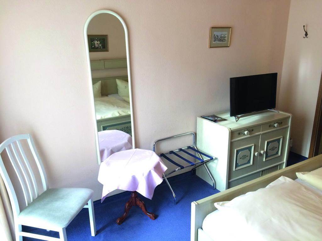 Zum Neuen Schwan Hotel Walluf Ngoại thất bức ảnh