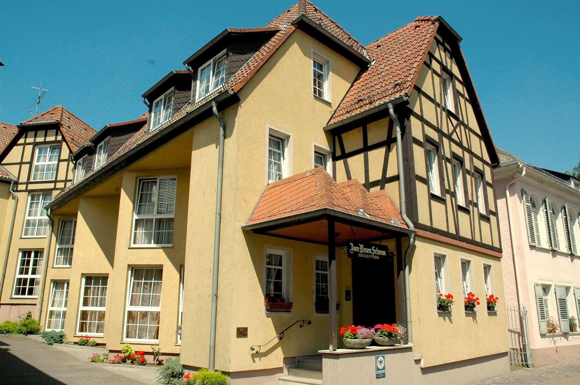 Zum Neuen Schwan Hotel Walluf Ngoại thất bức ảnh
