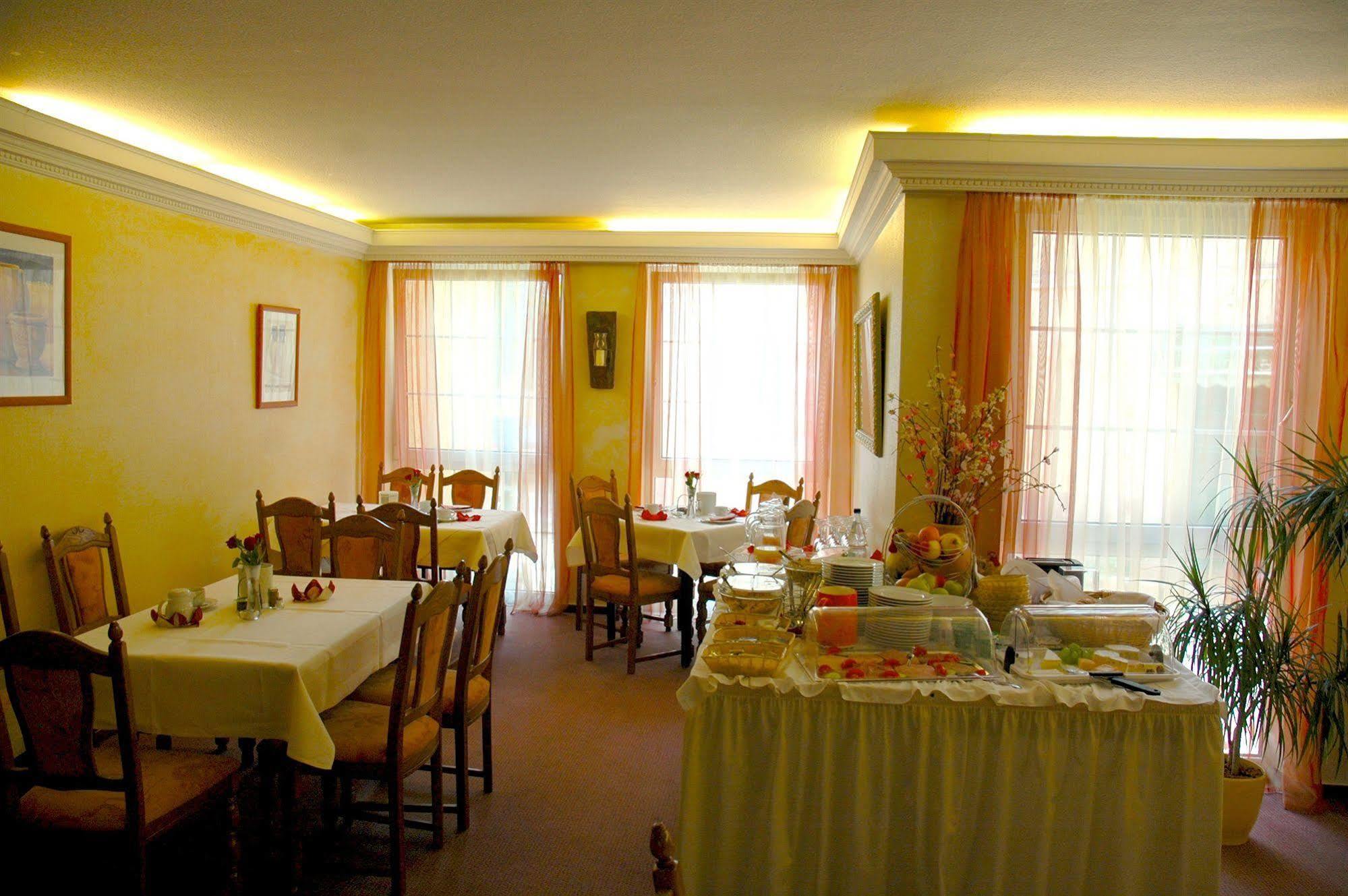 Zum Neuen Schwan Hotel Walluf Ngoại thất bức ảnh