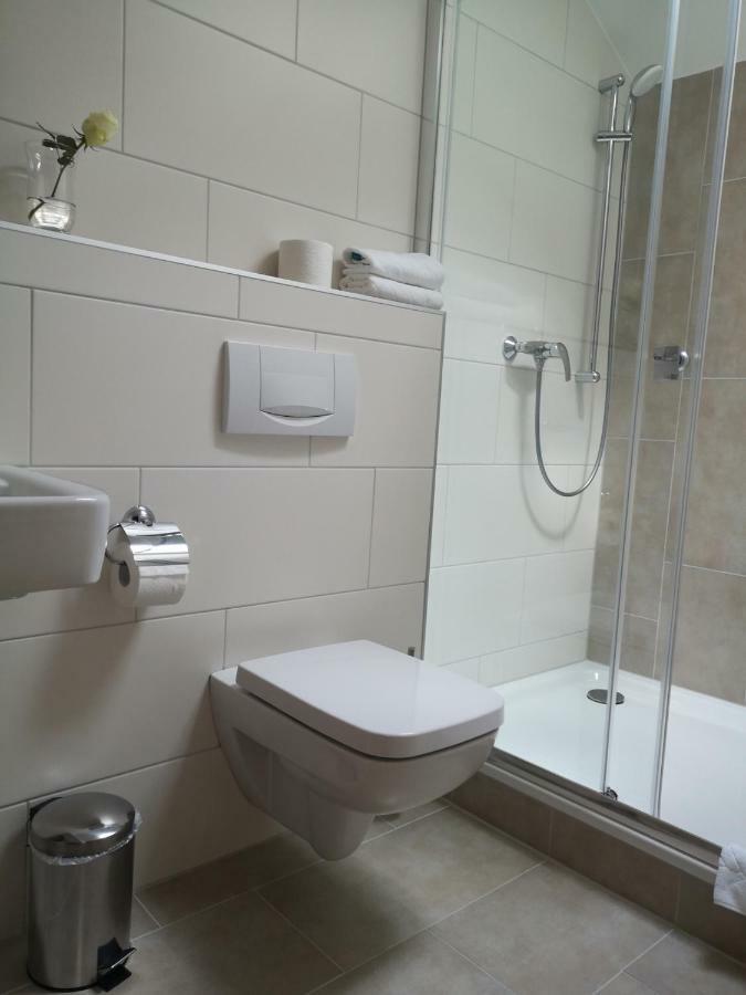Zum Neuen Schwan Hotel Walluf Ngoại thất bức ảnh